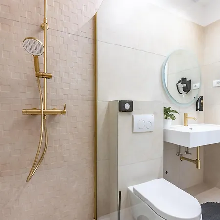 Bed and Breakfast With Free Parking