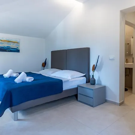 With Free Parking Bed and Breakfast Πούλα