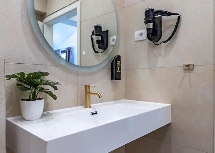 With Free Parking Pula