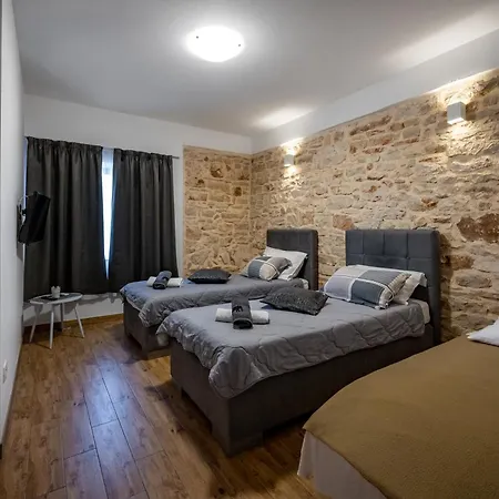 B&B With Free Parking 풀라