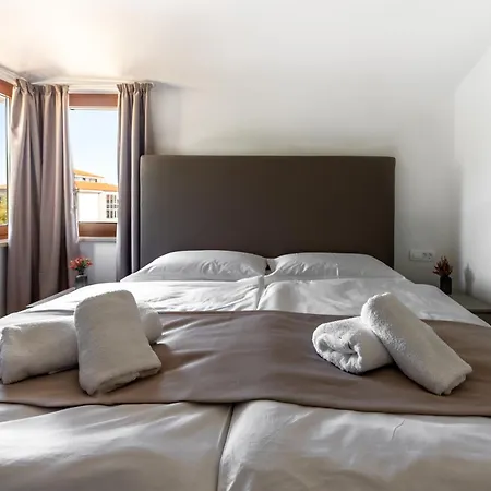 B&B With Free Parking 3*