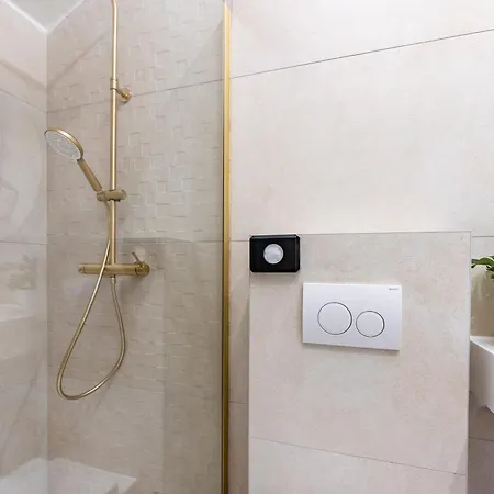 With Free Parking Готель типу 