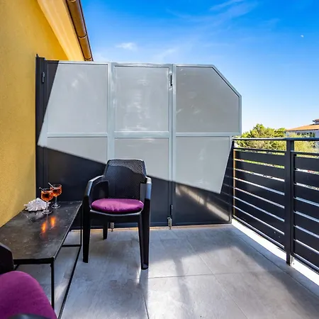 Bed & Breakfast With Free Parking Pula