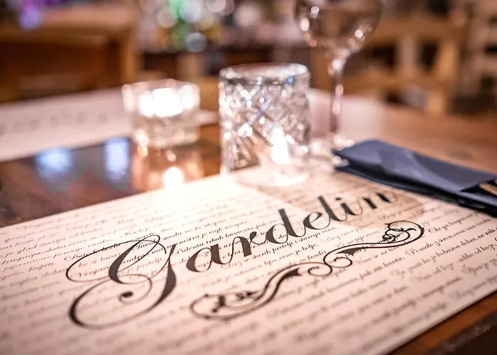 With Free Parking 3* Póla