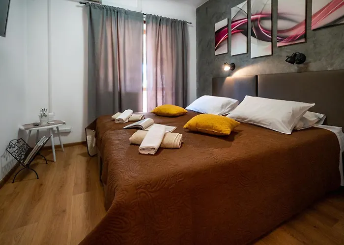 With Free Parking Bed & Breakfast