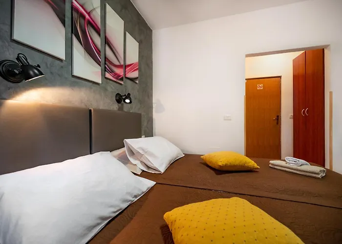 Bed & Breakfast With Free Parking