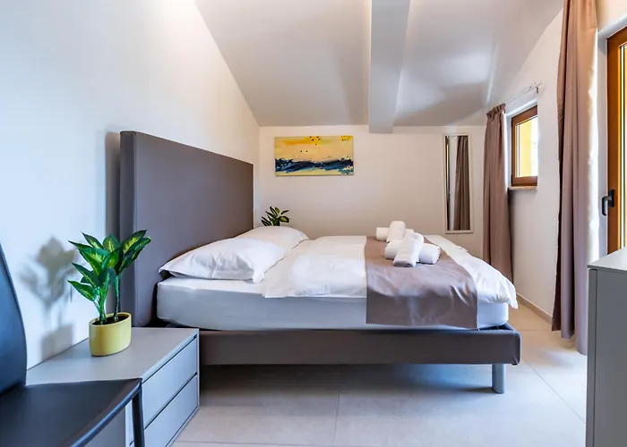 With Free Parking 3*