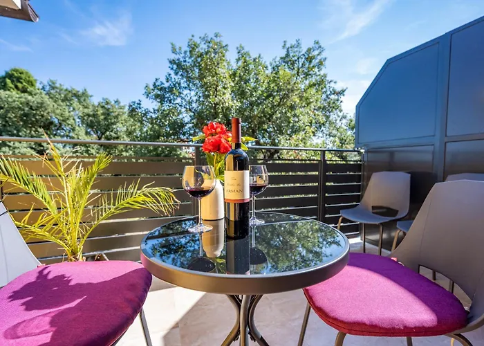 Bed & Breakfast With Free Parking Pula